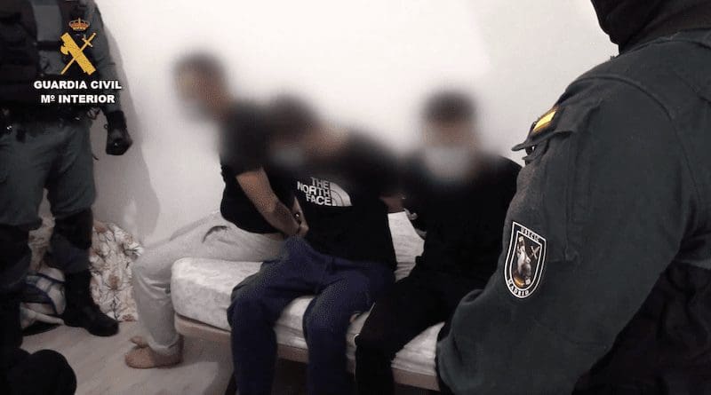 Guardia Civil detiene a la banda de albaneses que robaba escalando chalés habitados en Boadilla y Villaviciosa