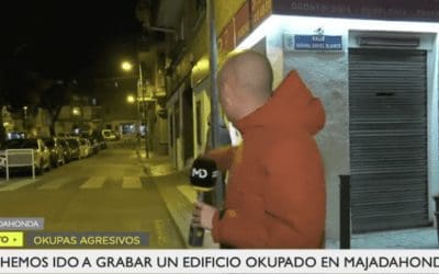 La «okupación» del edificio de Majadahonda llega al pleno: el PP culpa a Pedro Sánchez y Cs a Rajoy pero todos prestan apoyo a los vecinos afectados