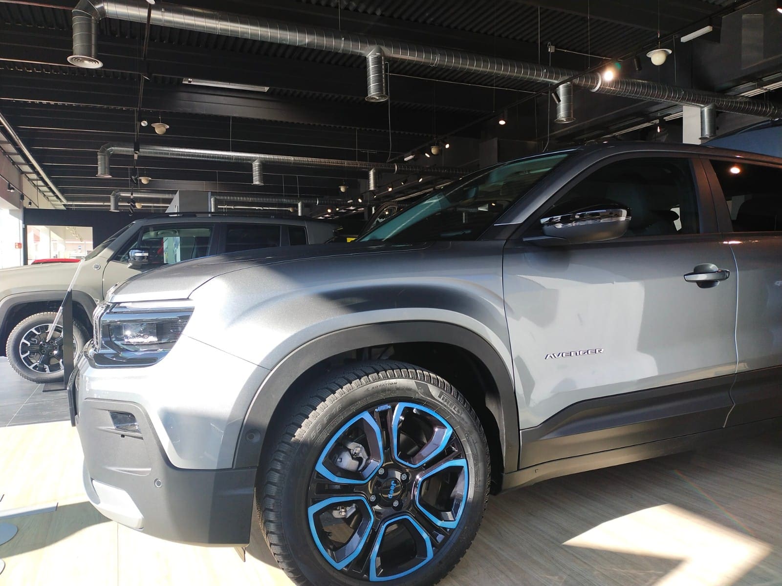 Vian Automotive de El Carralero (Majadahonda) presenta el Jeep Avenger 100% eléctrico