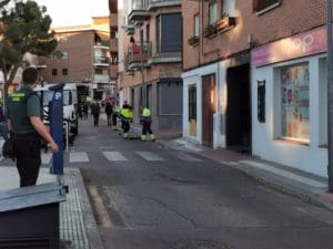 Nuevos incidentes y tensión en la 'desokupación' parcial del edificio de Majadahonda: la "película" de Telemadrid