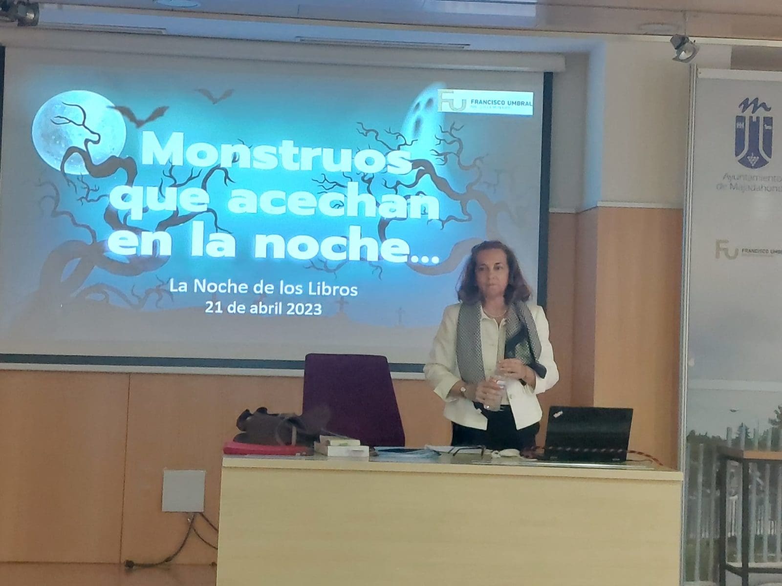 La escritora Myriam Lantero vuelve a Majadahonda: «Frankenstein es un monstruo al que todos creemos conocer»