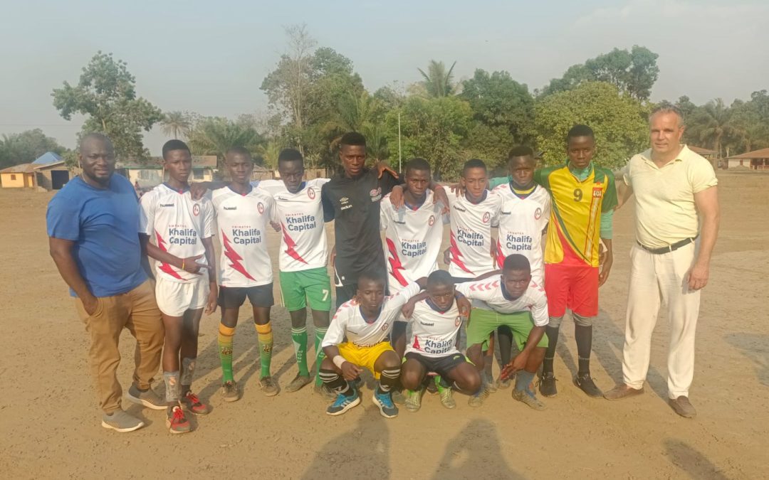 Club Rotario y Rayo Majadahonda donan material escolar y deportivo a Sierra Leona