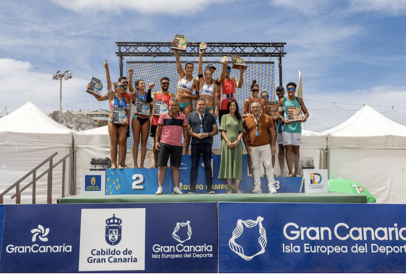 Deporte Majadahonda: Torneo Fútbol 8 Gopad (La Sacedilla), Belén Carro (1ª) y Sofía Izuzquiza (3ª) en Voley Playa Gran Canaria, premio a Marta Botín (Hípica)