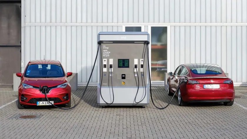 Los gasolineros ven reactivación económica pero lamentan los coches eléctricos «para los ricos de Torrelodones, Pozuelo, Majadahonda, Boadilla y Las Rozas»