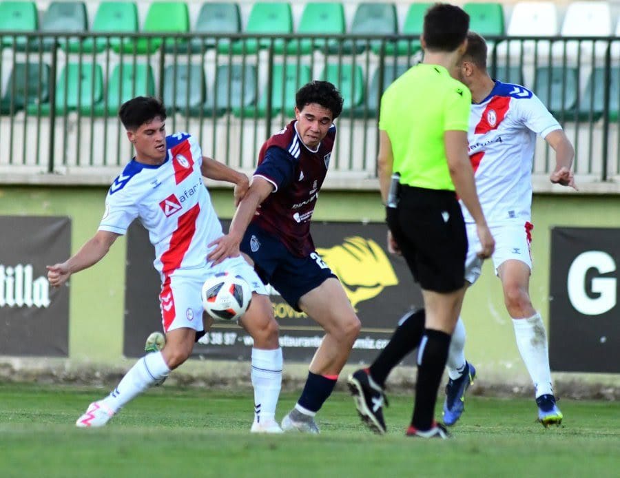 Primera alegría veraniega del Rayo Majadahonda (0-3) en La Albuera de Segovia frente a la Gimnástica