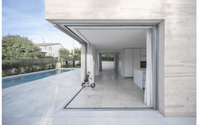 El arquitecto Jesús Donaire construye una espectacular casa en Majadahonda convertida en un «monumento a la luz»