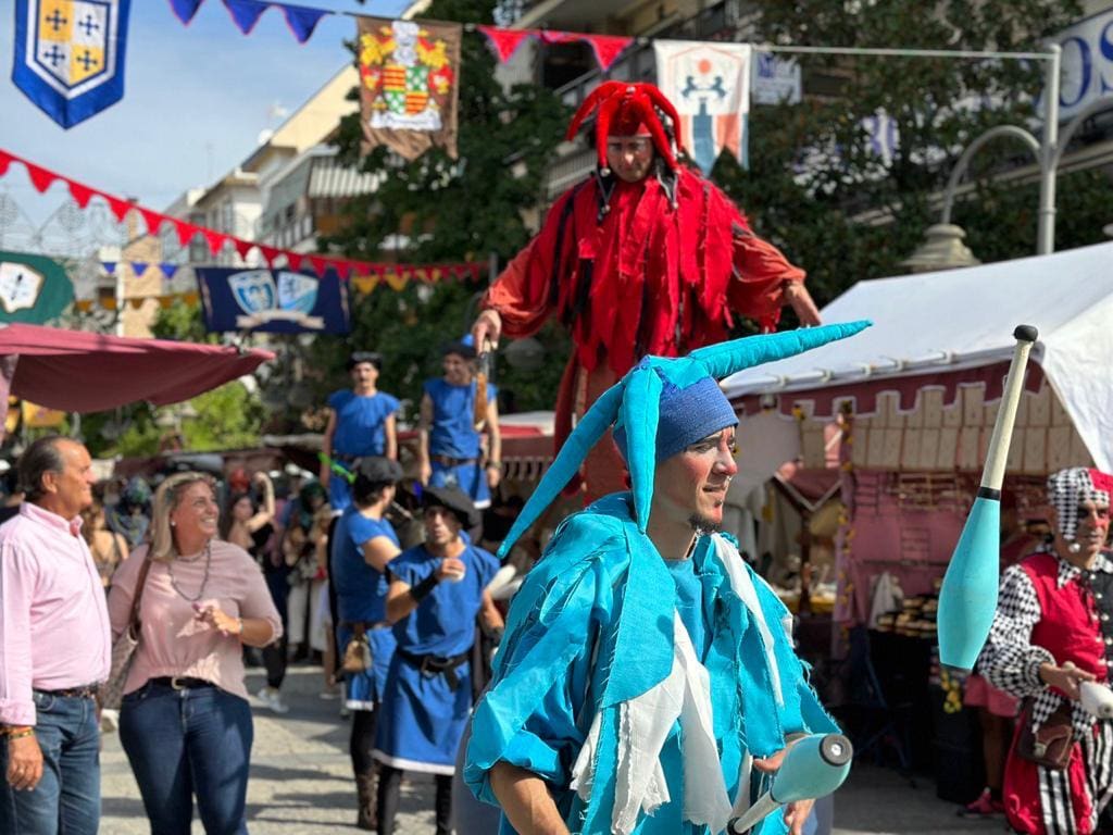 El Mercado Medieval de Majadahonda se inaugura con 120 puestos: presencia del Gobierno y de la Oposición