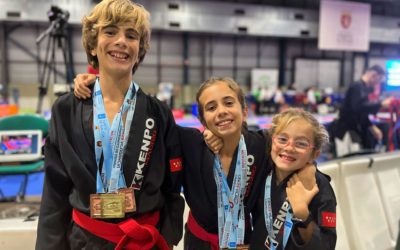 Insólito: tres hermanos de Majadahonda (Carmen, Guillermo, Begoña) hacen podio en el campeonato de España de «Kenpo»