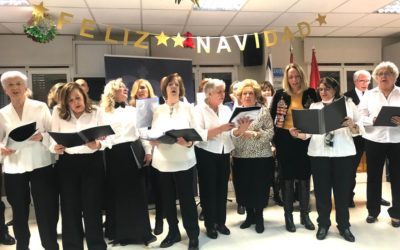 El Centro de Mayores de Majadahonda celebra la Navidad 2023/24 con poemas de Claudio Rodríguez, Nervo, Rosales y villancicos de “Los Desafinados”