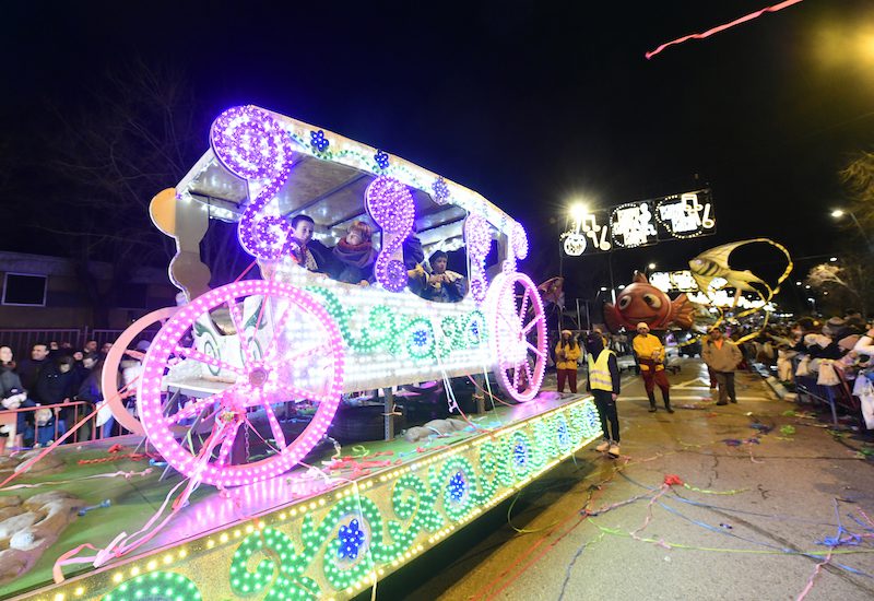 Los vecinos que llevan viviendo en Majadahonda más de 10 años opinan sobre la Cabalgata y las Fiestas (Informe Navidad 2023/24 (II)