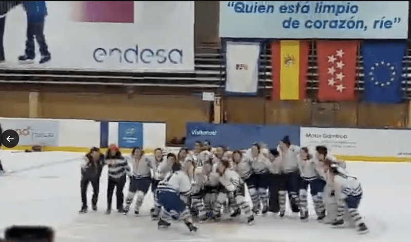 Hockey Hielo: el Txuri Urdin se «pasea» por Majadahonda y «destrona» de nuevo al equipo femenino
