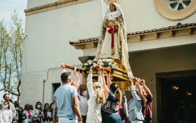 Masiva respuesta de anderos de Majadahonda, resto de Madrid y España para llevar a hombros el Cristo de los Remedios y la Virgen de la Soledad