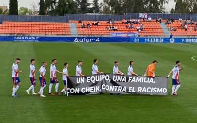 Impecable Rayo Majadahonda con el homenaje a Cheikh Sarr pero derrota ante la Ponferradina que aleja las opciones de salvación (0-1)