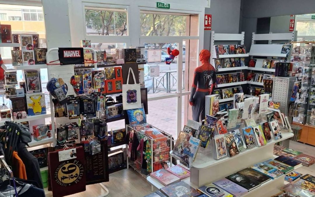 La peculiar tienda especializada en Málaga, Villa Manga; ‘cómic, manga, merchandising friki’ y ‘literatura malagueña’