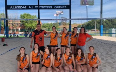 CV Majadahonda y Margarita Salas en el podium del Torneo de Vóley Playa Infantil y última derrota del fútbol sala femenino contra Les Corts (Barcelona)