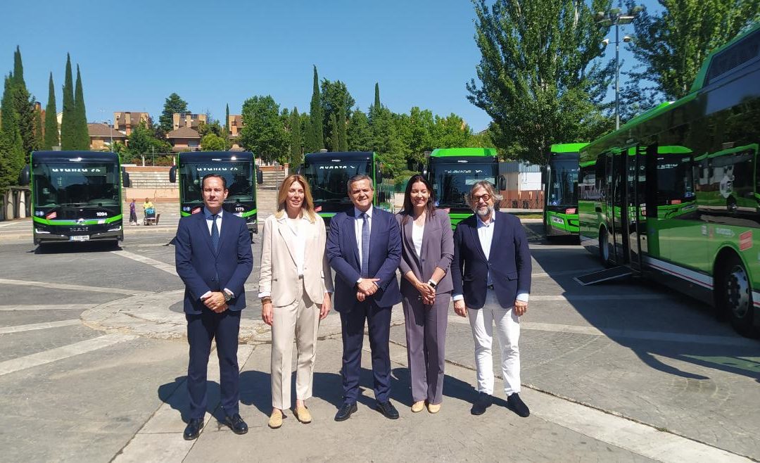 La Comunidad de Madrid presenta en Pozuelo nuevos autobuses «híbridos» que circularán también en Majadahonda, Las Rozas, Boadilla y Villaviciosa de Odón