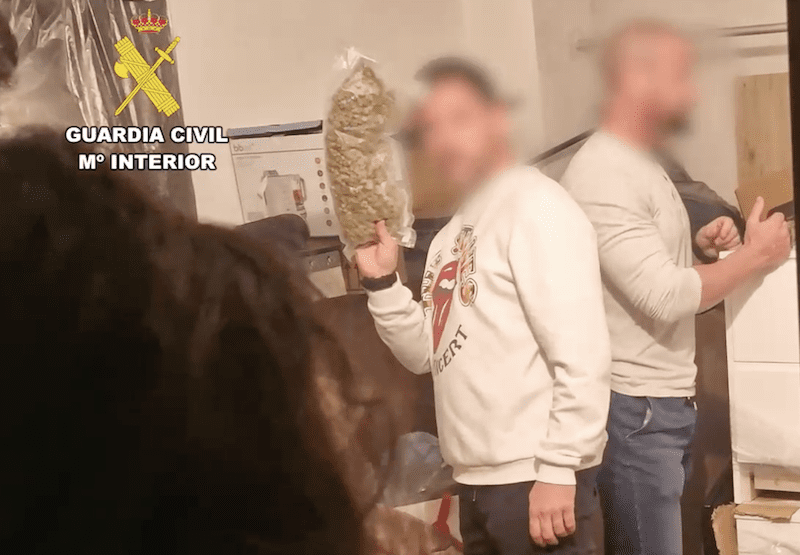 El fuerte olor delata a un trastero de Európolis (Las Rozas) que albergaba 65 kilos de hachís y 6 de marihuana