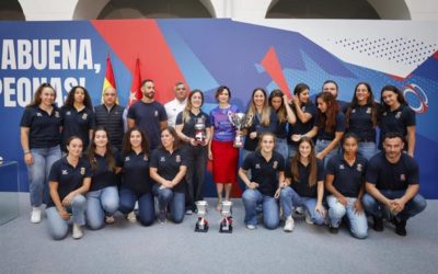 Homenaje al Rugby femenino en la Comunidad de Madrid: «Estamos muy orgullosas de llevar el nombre de Majadahonda en nuestro pecho»