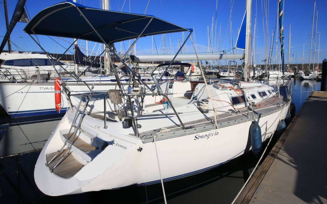 Paseos en Velero ofrece la posibilidad de recorrer la costa valenciana en barco