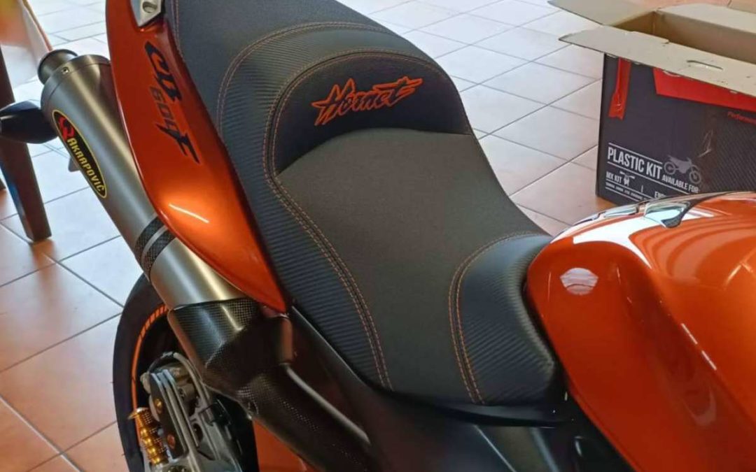 JM Fundas ofrece una amplia gama de asientos cómodos para motos