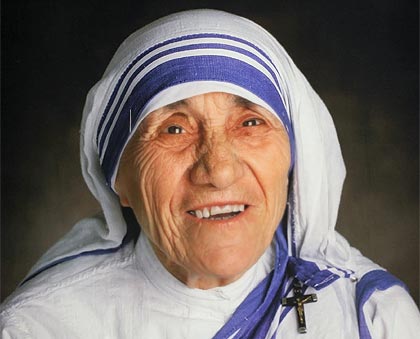 Entrevista Imposible con la Madre Teresa de Calcuta: «Me sentí rechazada y vacía, con pensamientos como cuchillos afilados que herían mi alma»