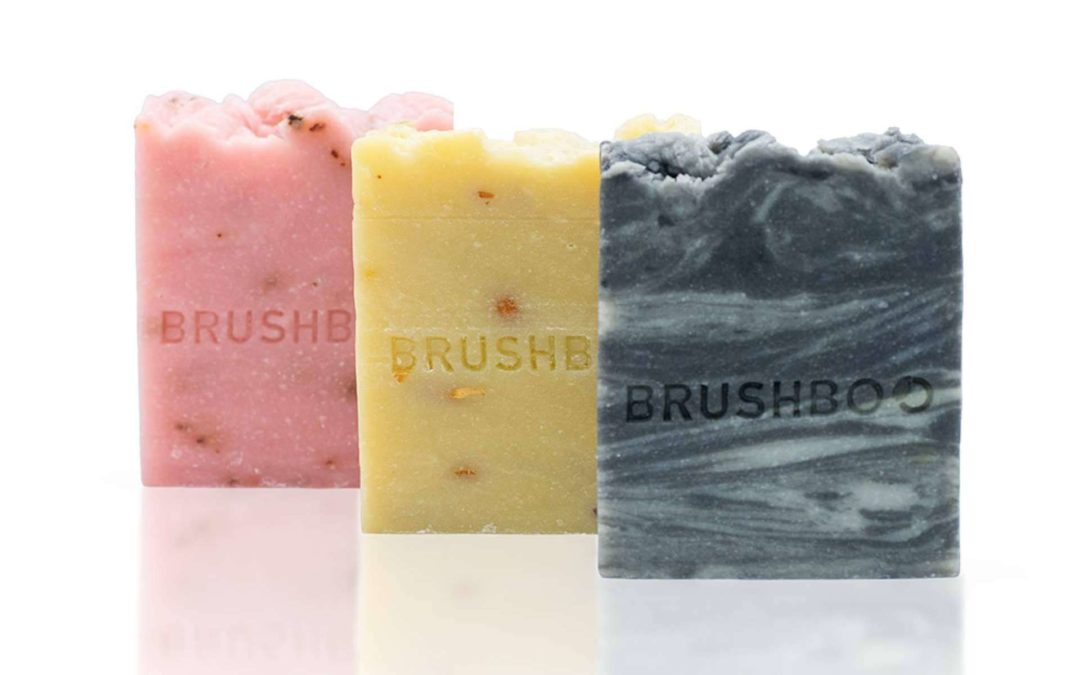 Una de las mejores cosméticas Sólida se encuentra en Brushboo