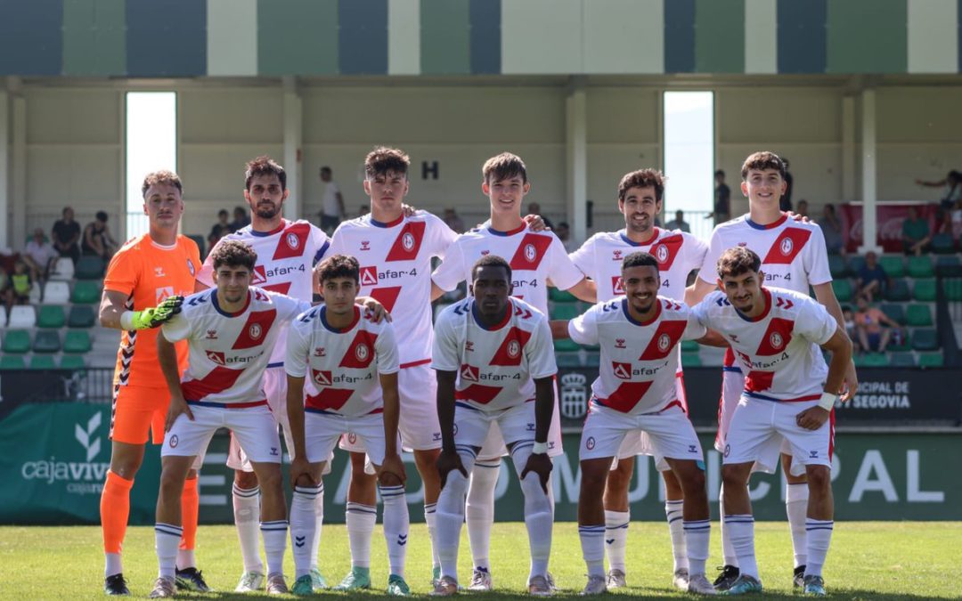 Rayo Majadahonda se estrena en Segovia con sorpresa: Alejandro Arribas capitán, primera alineación y destellos de Gianluca Simeone (1-0)