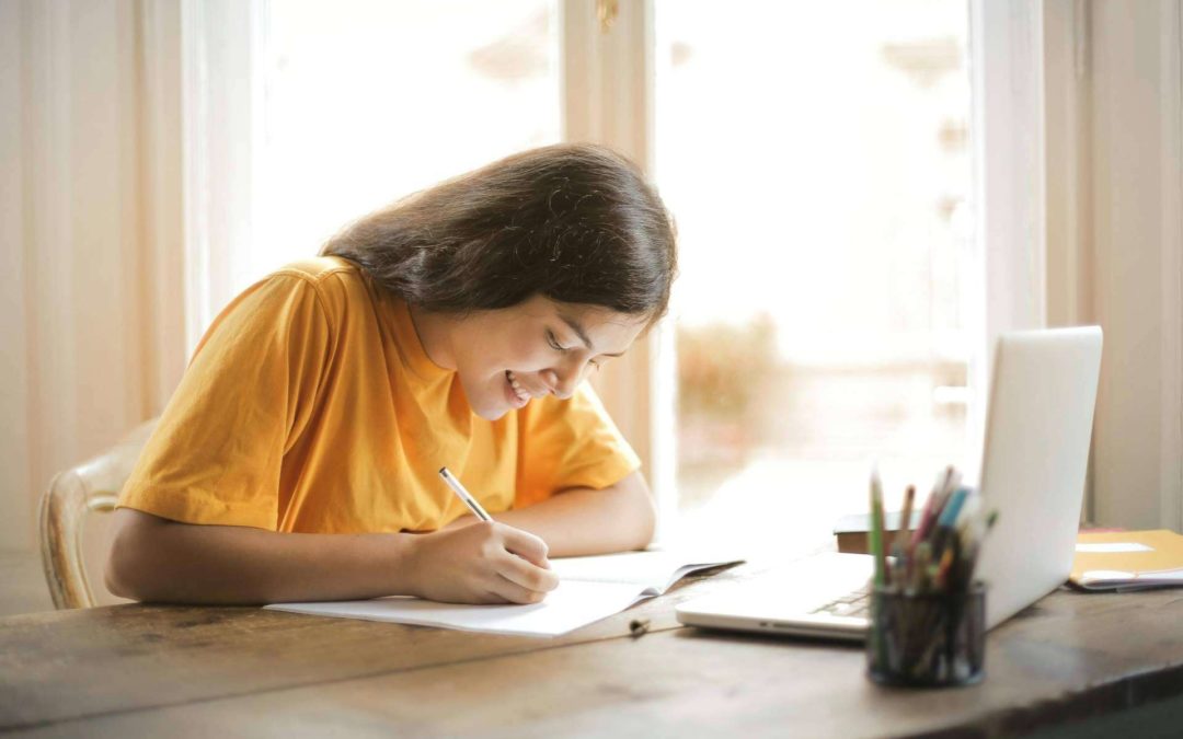 Exámenes, cursos y recursos clave para preparar las oposiciones de educación, con Opospills