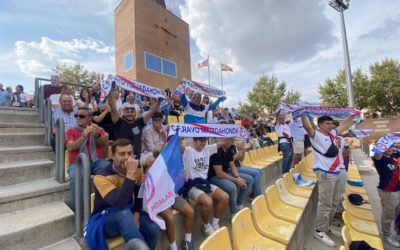 Las fotos de la afición rayista en Navalcarnero: futbolistas destacados y declaraciones de Jesús Arribas (Rayo Majadahonda)