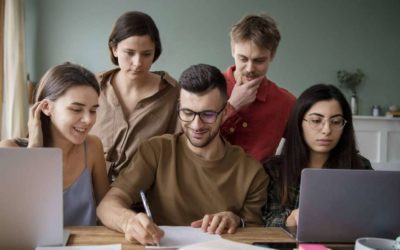 La importancia de la educación universitaria en la formación de profesionales