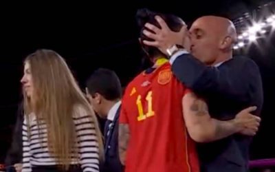 El beso de Rubiales, la jueza de Majadahonda y las opiniones de Miguel Sanchiz y José Mª Babot