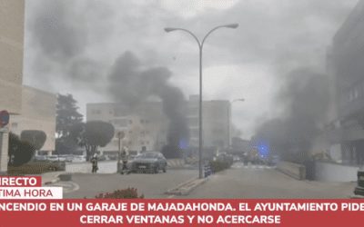 Fotos y vídeo del voraz incendio que asoló los garajes de Virgen de Iciar (Majadahonda) y que pudo ocasionar una tragedia como en Alcorcón