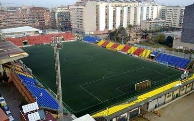 Viaje a Sant Andreu: el barrio de Barcelona donde el Rayo Majadahonda se enfrenta en solitario a 11 jugadores y 6.500 gargantas