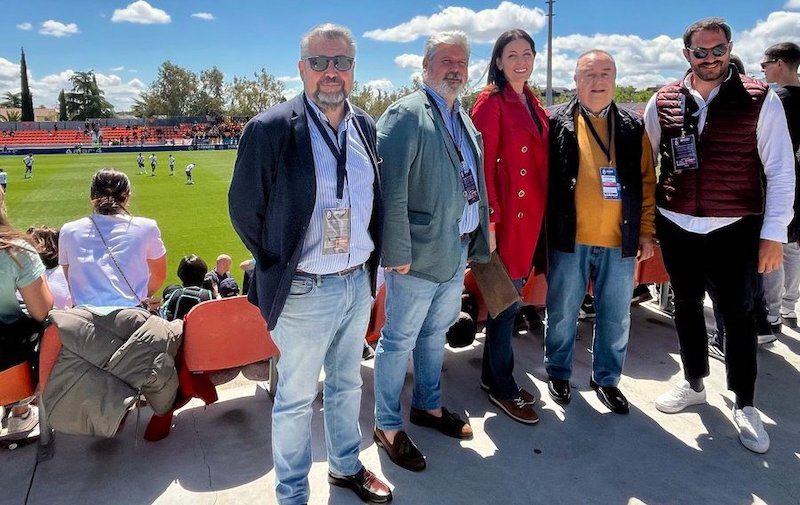 Aficionados del Rayo Majadahonda piden «techo» a la alcaldesa: 20 fotos más del «partidazo» de ida ante el Sant Andreu