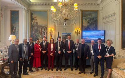 Los municipios turísticos se reúnen en Londres con los líderes del turismo británico para fortalecer la colaboración bilateral