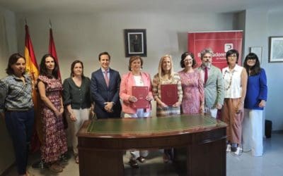 La Comunidad de Madrid firma en Majadahonda el convenio con los Registradores de la Propiedad: la oficina nº 1 de Beatriz Corredor (PSOE)