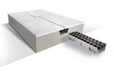 Canaleta para piscina con rejilla oculta, innovación de drenaje disponible en Ferrocano Suministros
