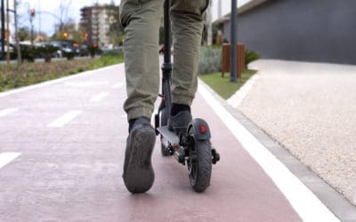 Patinetes eléctricos y VMP con seguro obligatorio desde 2026; así afectará a conductores y peatones