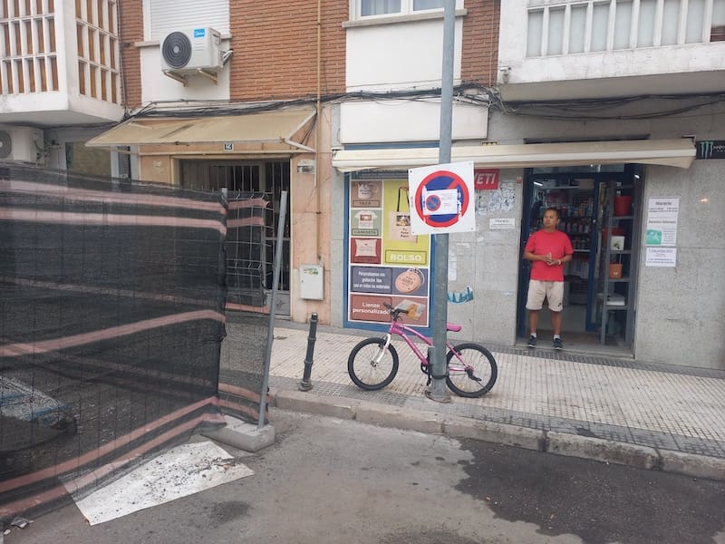 Protestas de los vecinos por el «reasfaltado» de Majadahonda y sus consecuencias: más ruidos, nuevas obras y «borrado» de señales