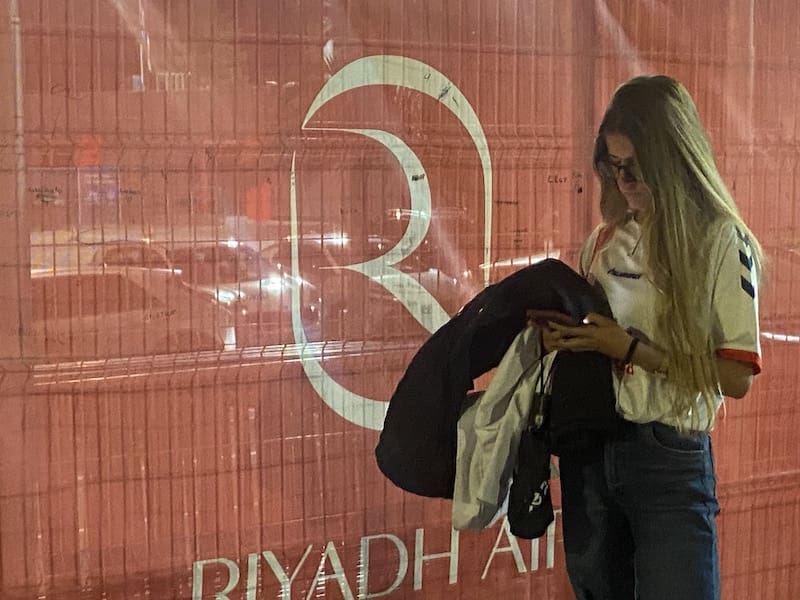 50 fotos de la afición del Rayo Majadahonda contra el «Sanse» y análisis del partido por Ilies Faure, «Guille» Fernández y Manolo Sanlúcar