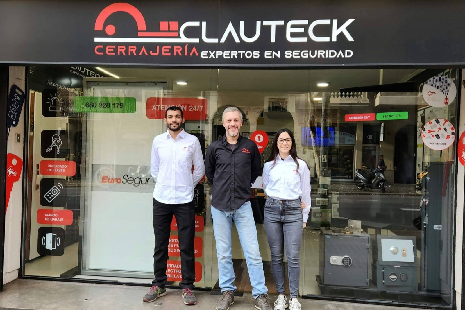 Clauteck garantiza atención 24 horas en Barcelona con llegada en solo 15 minutos