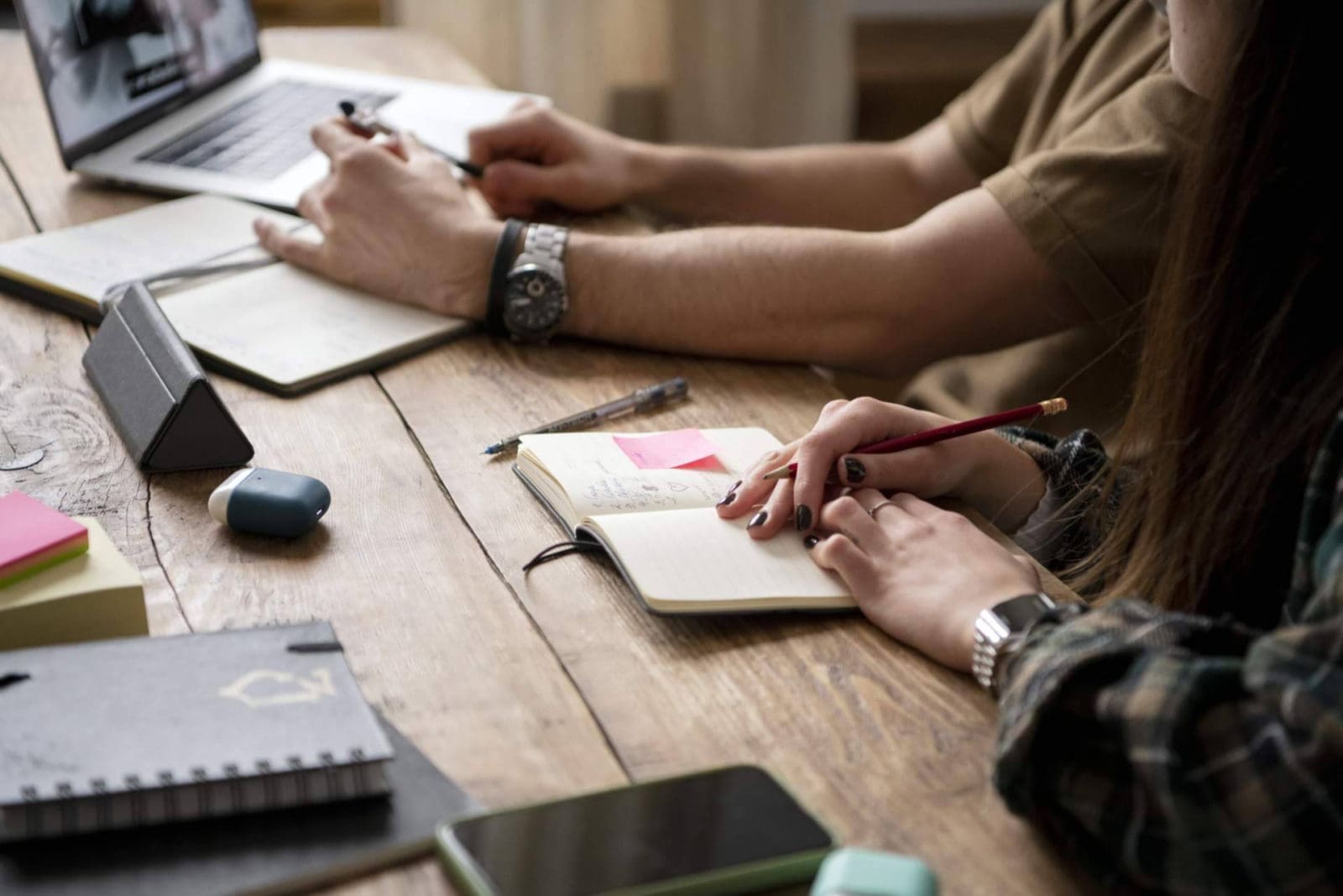 Marketing digital para emprendedores; Adsplorer destaca la importancia de una estrategia sólida