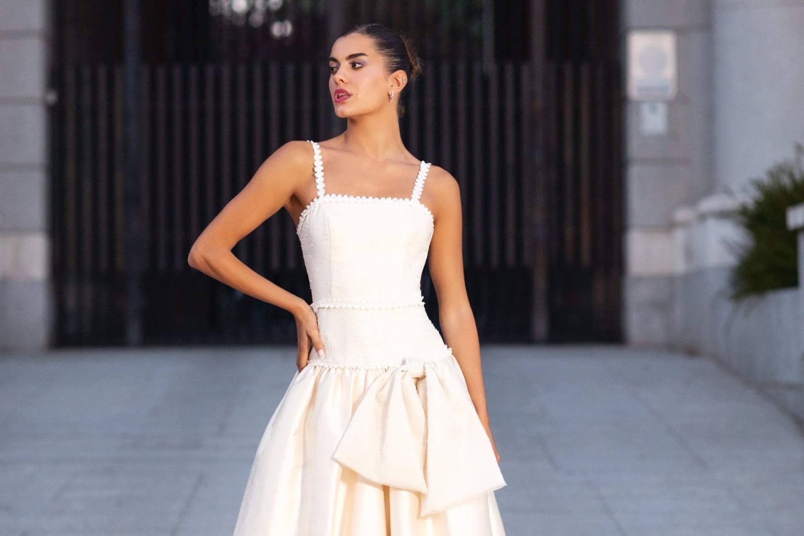 Elegancia y personalidad en cada puntada; los vestidos de novia a medida de Luz Marina Cruz