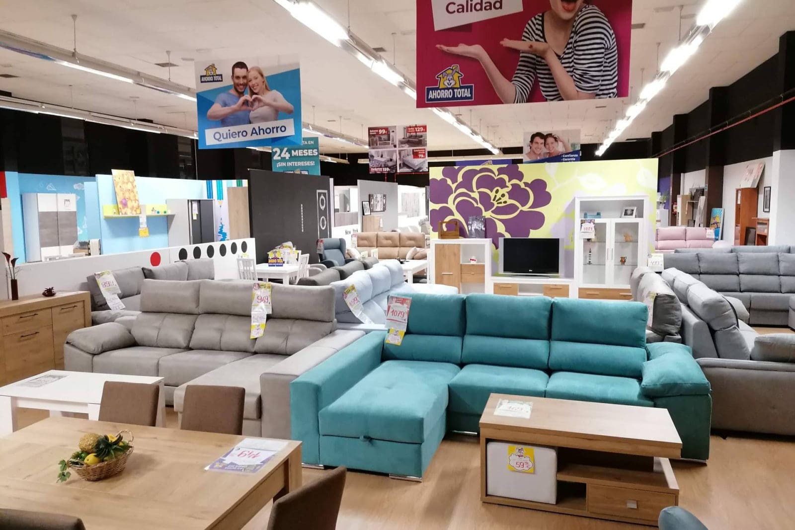 Muebles en Black Friday, Ahorro Total activa descuentos únicos en todas sus tiendas