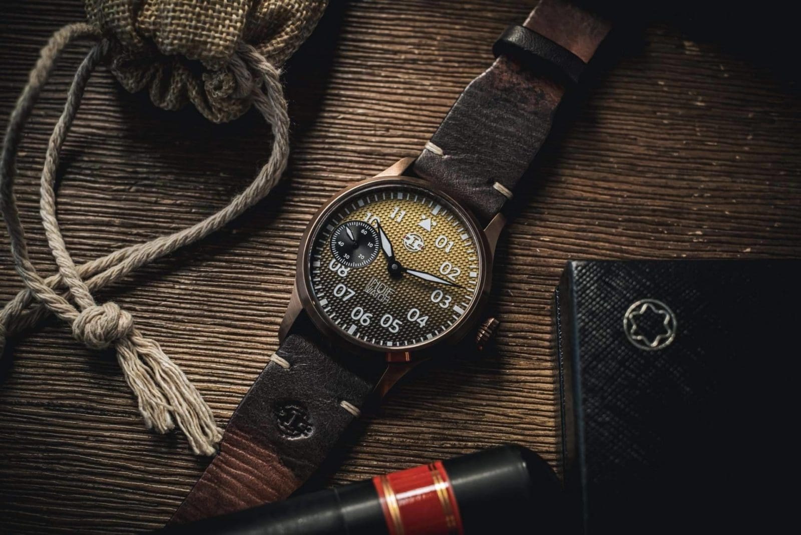 El tiempo se viste de diseño español; Indie Watch lanza su Black Friday más exclusivo