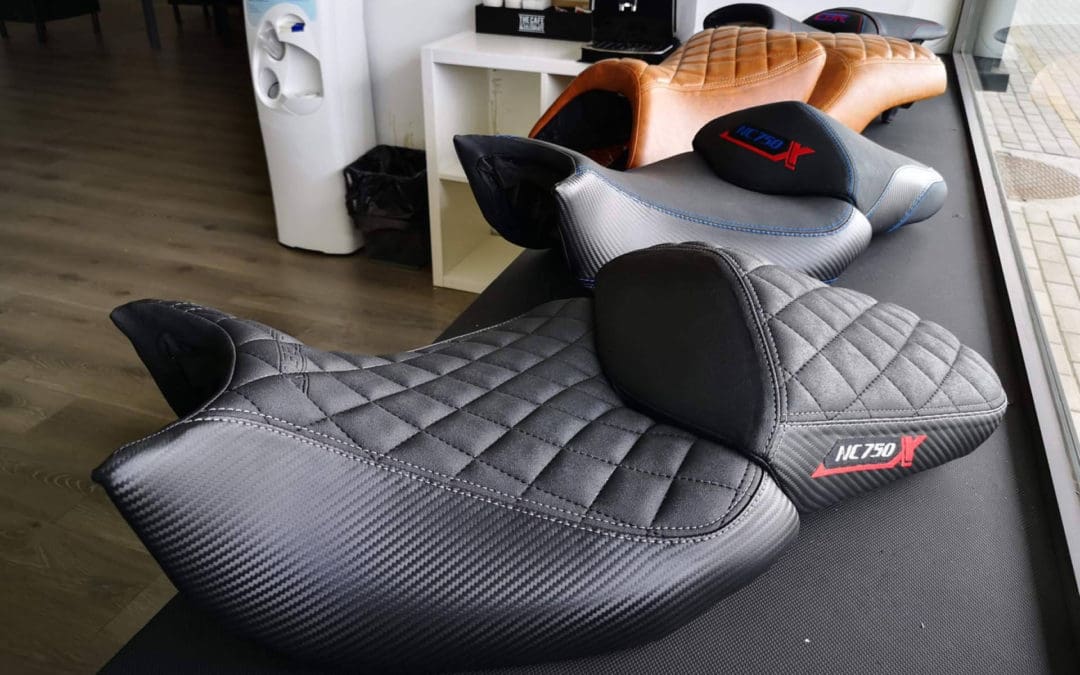 JM-FUNDAS lanza fundas de asiento para motos y quads con grip antideslizante y acabado personalizado