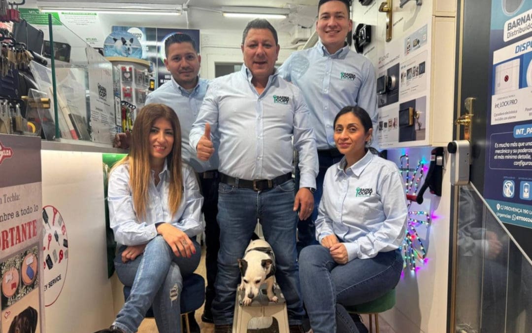 Cerrajería Barnacopy amplía servicios con cambio de cerraduras, llaves y mandos de garaje en Barcelona