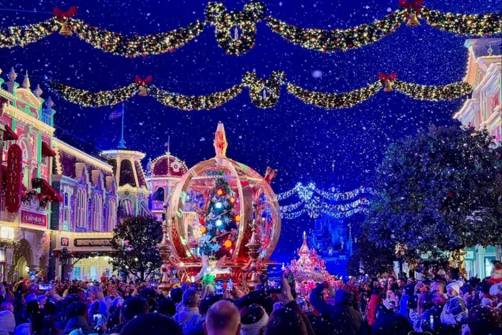 Navidad en Disneyland París; cómo planificar una experiencia sin contratiempos