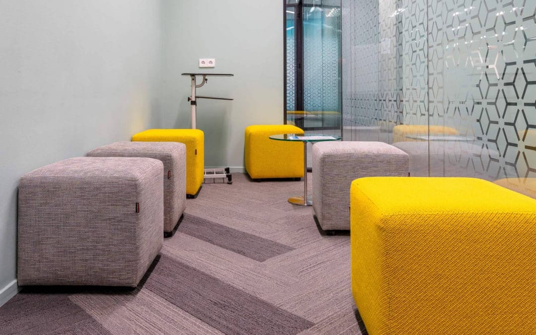 Cabinas acusticas para oficinas modernas, Mercaoficina refuerza su apuesta por el confort y la privacidad