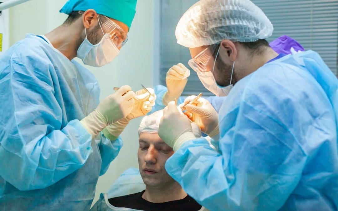 Técnica de trasplante capilar con densidad máxima y efecto natural, últimas plazas en Clínica Capilar Mora